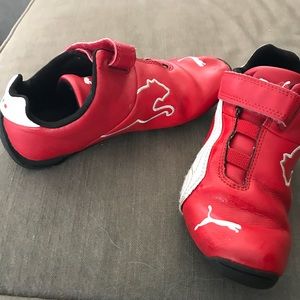 Boys Puma sneakers
